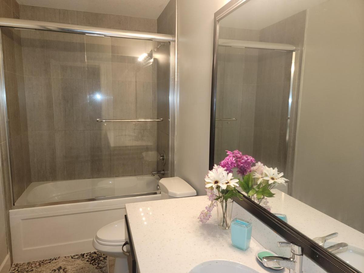 Oscar Inn & 2Bd Family Suite Or Private Room Abbotsford Ngoại thất bức ảnh
