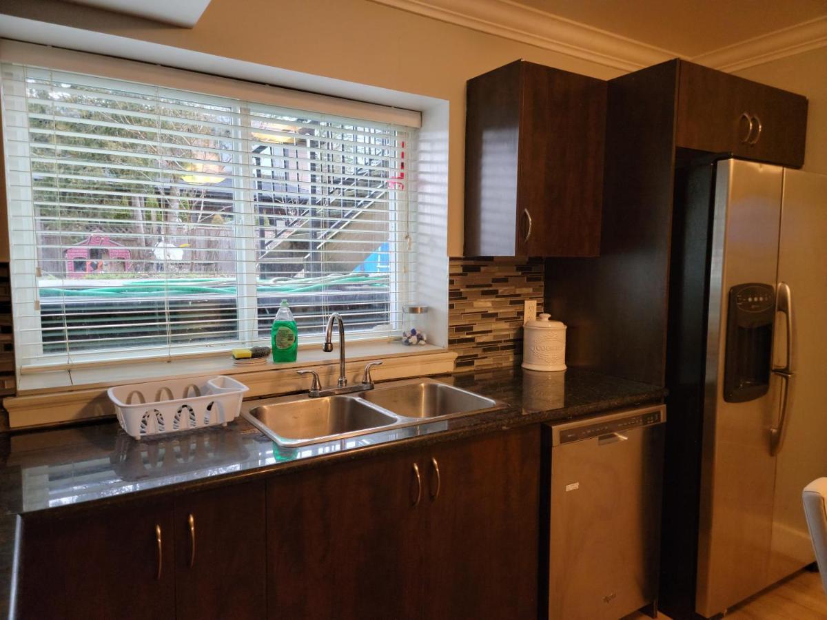 Oscar Inn & 2Bd Family Suite Or Private Room Abbotsford Ngoại thất bức ảnh